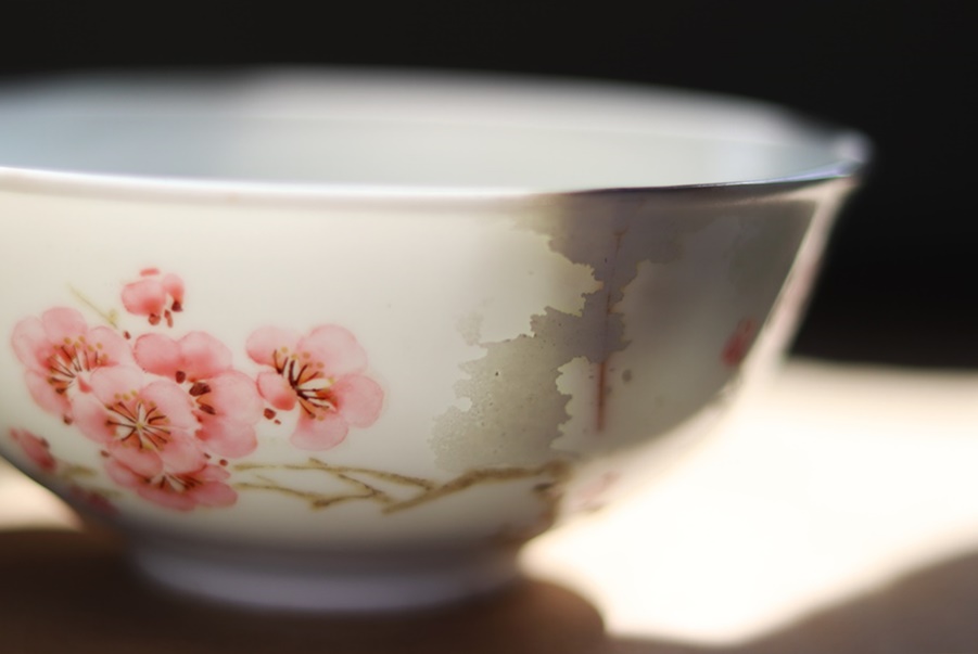 porcelain bowl before restoration